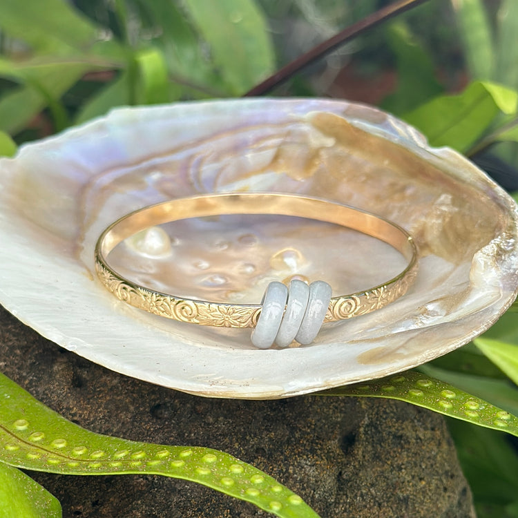 Ka'iulani Bangle With Jadeite Donuts