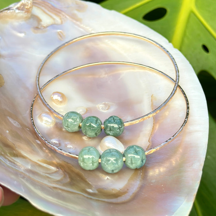 Jaded Bead Trio Bangle in Carved Burmese