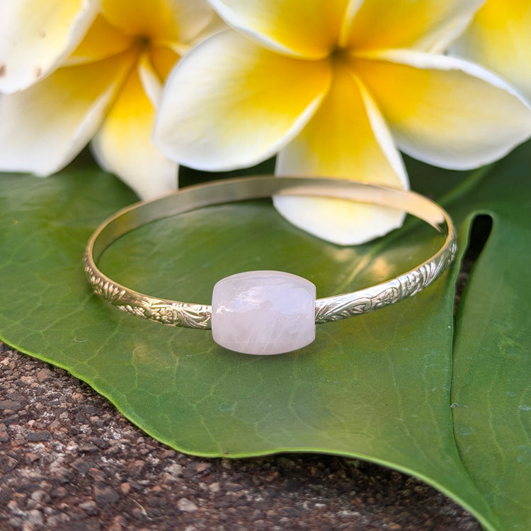SZ 7.5 Lili’uokalani Bangle W/ Rose Quartz Barrel
