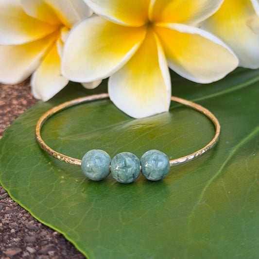 SZ 7.75 Carved Jade Bead Trio