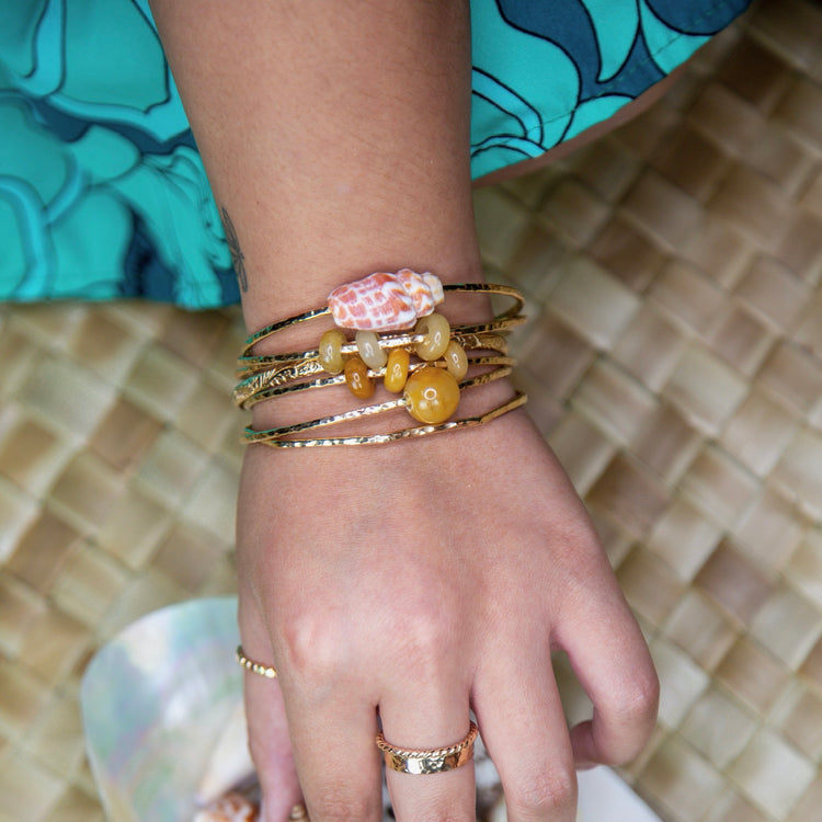 Miter Shell bangle