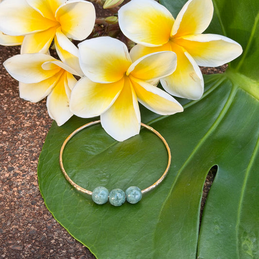 SZ 7.75 Carved Jade Bead Trio