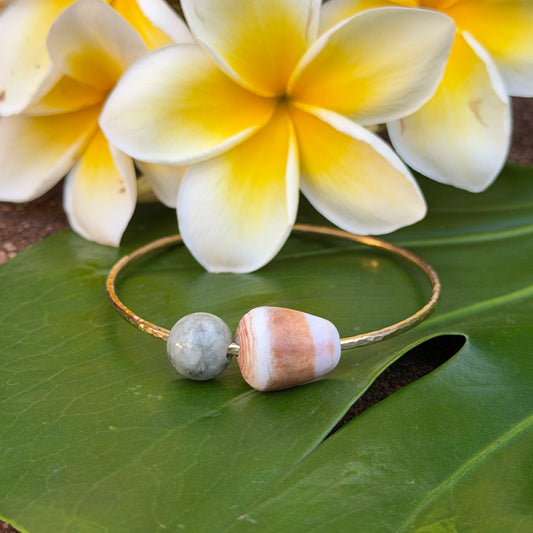 SZ 8 Deep Pastel Cone Shell W/Burmese Bead