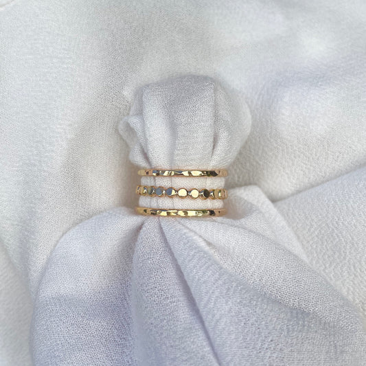 Pōhuehue Ring Set