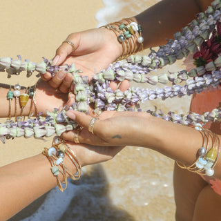 Jaded Burma Vase Bangle