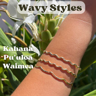 Keiki Wavy Bangle